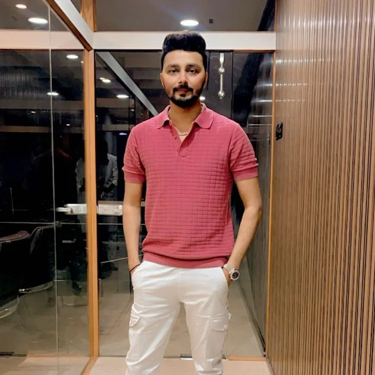 You are currently viewing Saqlain Parmar
